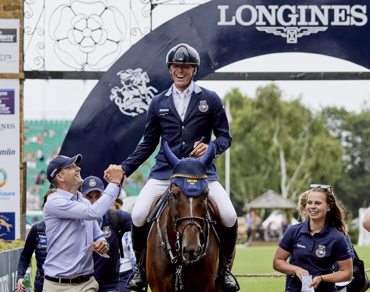 Battle at the Top: Fredricson Leads Fuchs as the competition heats up in the  FEI World Jumping Rankings.