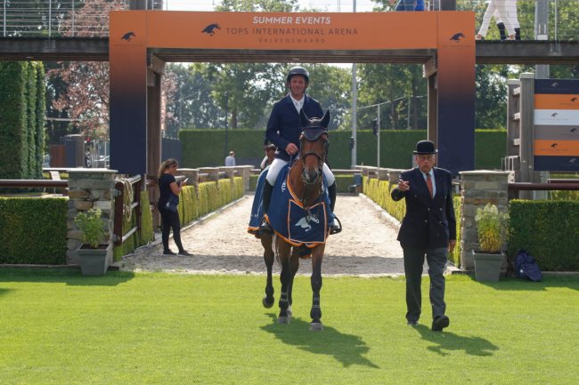 Speed demon Guy Williams, Rodrigo Pessoa and Emanuele Gaudiano all winners as 2022 season at Tops International Arena kicks off