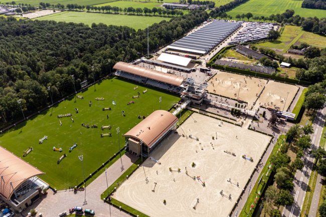 Reserve World Champions Dutch Team and Leading Riders Touch Down in Valkenswaard, Tops International Arena