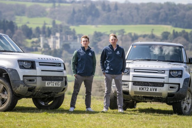 STOCKDALE AND WHITAKER EXPERIENCE A DIFFERENT HORSEPOWER WITH DEFENDER AHEAD OF ROYAL WINDSOR HORSE SHOW