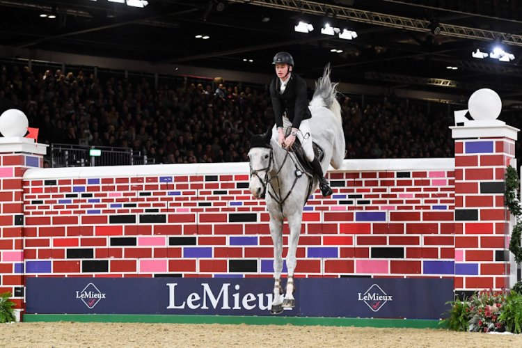 LONDON INTERNATIONAL HORSE SHOW TO BE BROADCAST LIVE ON THE BBC AND STREAMED ACROSS THE WORLD