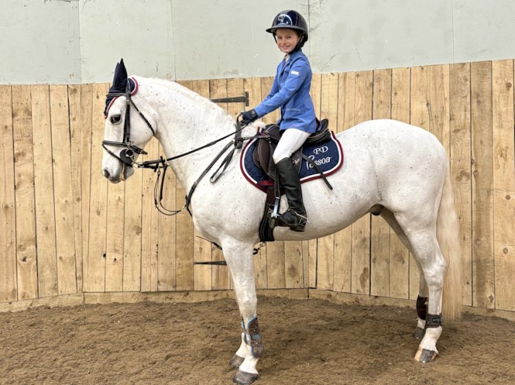 Rising Equestrian Star Poppy Dorise Secures Prestigious Sponsorship from Pessoa Saddles