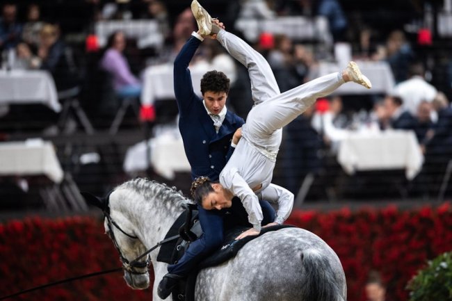 Alina shines on Goldjunge on day 1 of FEI Vaulting World Cup™ Final